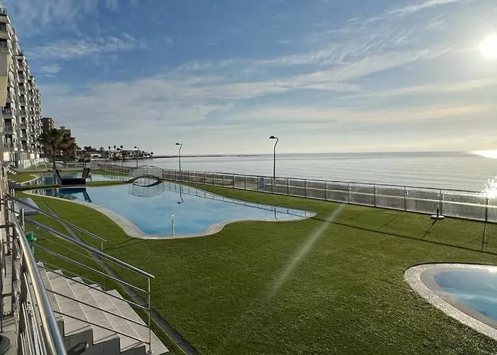 Mar Azul Entre Dos Mares