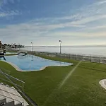 Mar Azul Entre Dos Mares