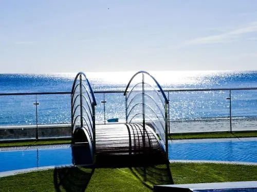 Mar Azul Entre Dos Mares *